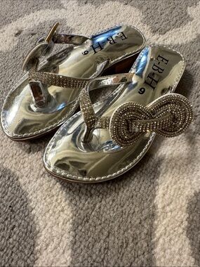 Metallic Silver Beaded kids  Thong Sandals